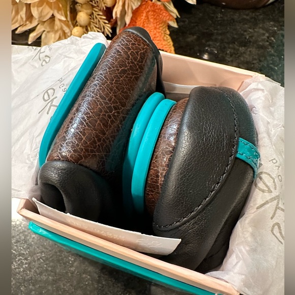 TIEKS MATTE BLACK BRAND NEW IN BOX - Picture 2 of 5